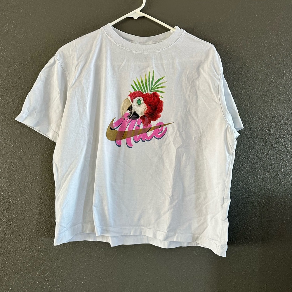 Nike tshirt